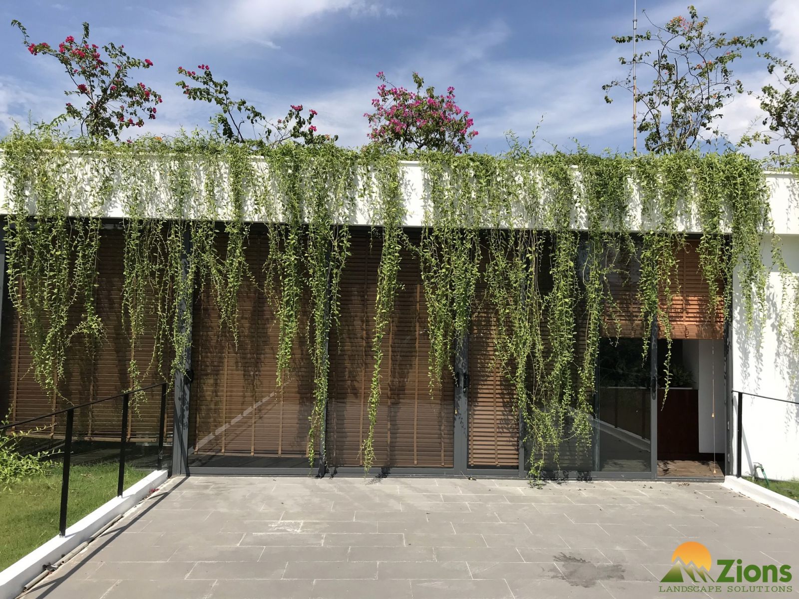 Thiết kế sân vườn nhà hướng Tây
